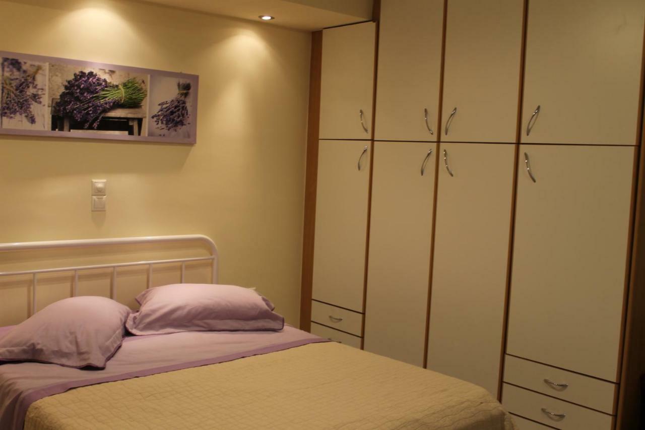 Cozy Studio Apartment In Pireus Экстерьер фото