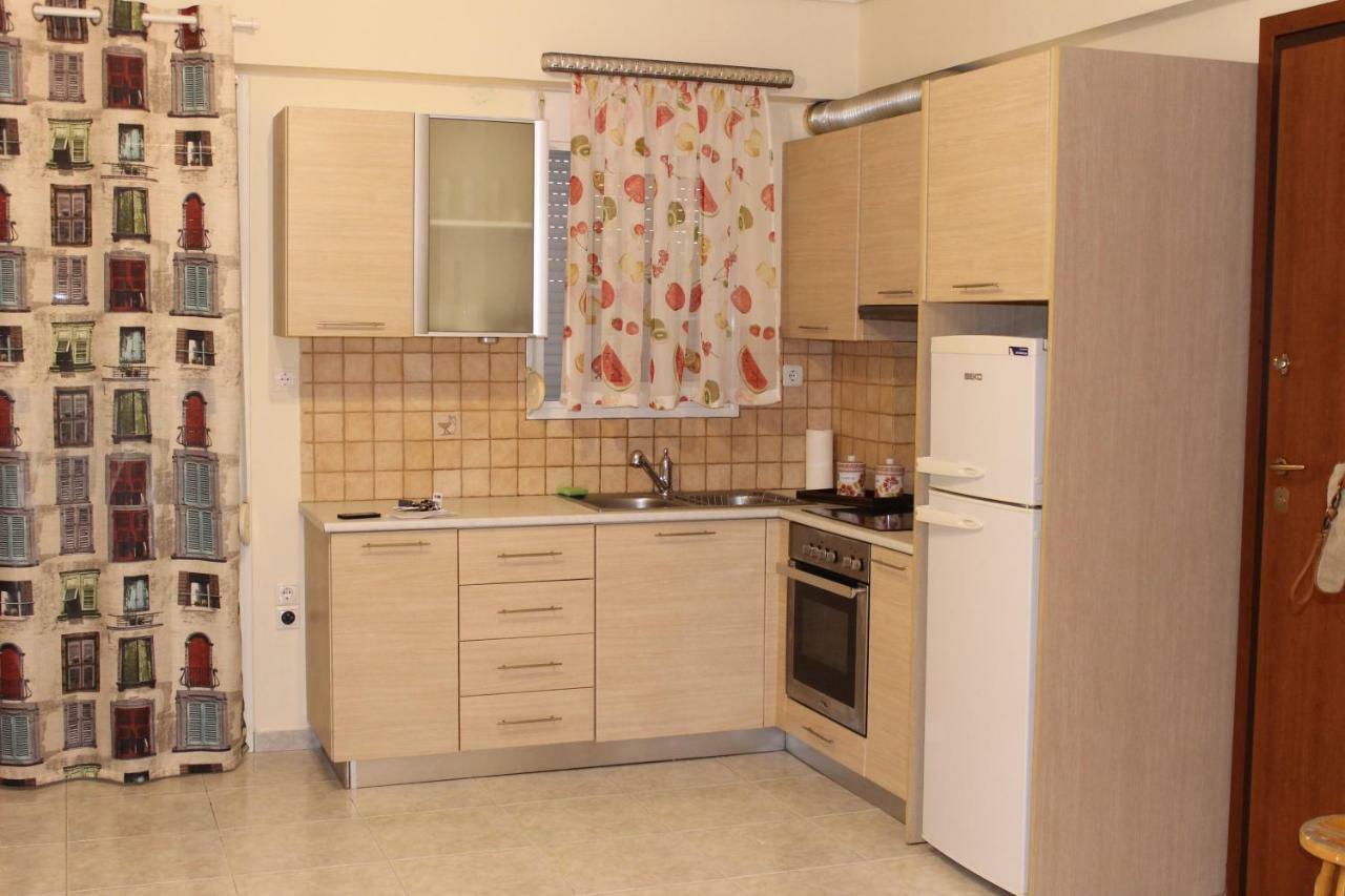 Cozy Studio Apartment In Pireus Экстерьер фото
