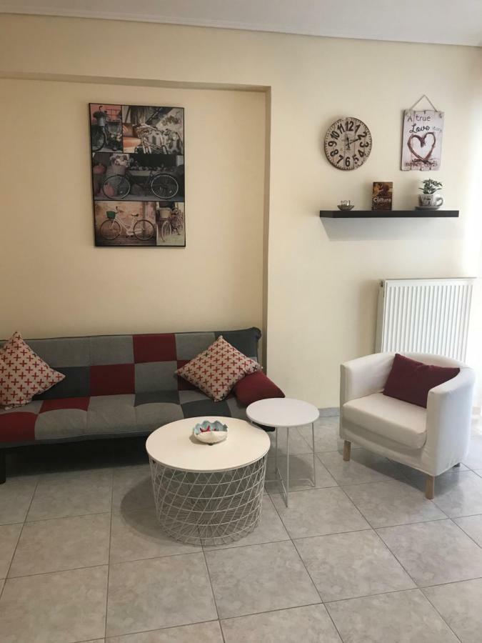 Cozy Studio Apartment In Pireus Экстерьер фото