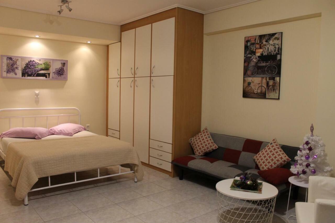 Cozy Studio Apartment In Pireus Экстерьер фото
